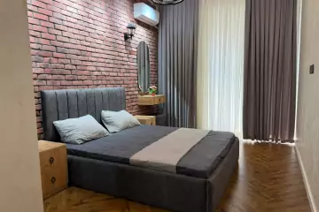 Aylıq Kirayə Yeni Tikili şərq Bazarında