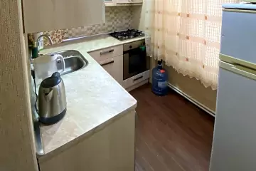 Satılır Köhnə Tikili İzmir Parkı