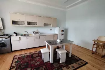 Günlük Kirayə Bağ Evi Vəndam Qəsəbəsində