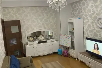 Aylıq Kirayə Yeni Tikili 10-cu Mikrorayonda