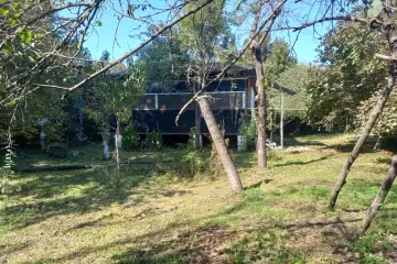 Satılır Bağ Evi Qax Rayonunda