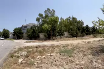 Satılır Bağ Evi Qalada