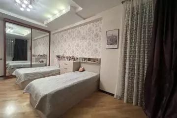 Satılır Yeni Tikili Gənclikdə