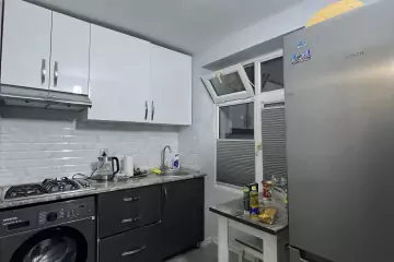 Aylıq Kirayə Köhnə Tikili Ağ şəhər Kompleksində