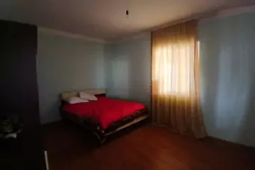 Satılır Bağ Evi Novxanıda
