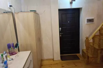 Satılır Yeni Tikili Qurtuluş 93da