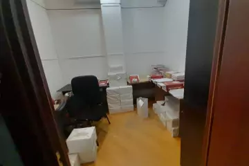 Aylıq Kirayə Ofis Beşmərtəbədə