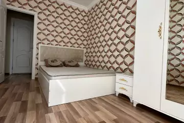 Satılır Köhnə Tikili Beşmərtəbədə
