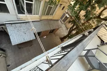 Satılır Köhnə Tikili Yasamalda