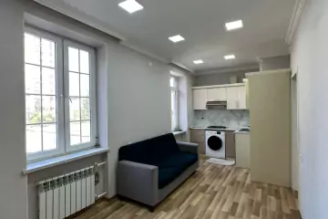 Satılır Köhnə Tikili Beşmərtəbədə