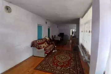 Satılır Bağ Evi Novxanıda