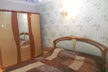 Aylıq Kirayə Köhnə Tikili 10-cu Mikrorayonda