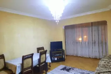 Aylıq Kirayə Köhnə Tikili 10-cu Mikrorayonda 