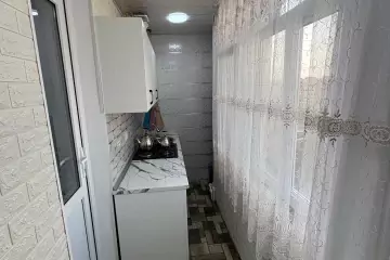 Satılır Köhnə Tikili Qaraçuxurda