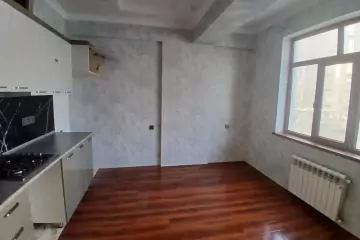 Satılır Yeni Tikili 8-ci Kilometrdə
