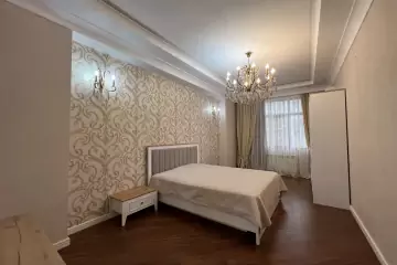 Satılır Yeni Tikili Ağ şəhər Kompleksində