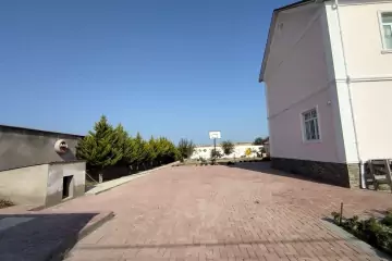 Satılır Bağ Evi Nardaranda