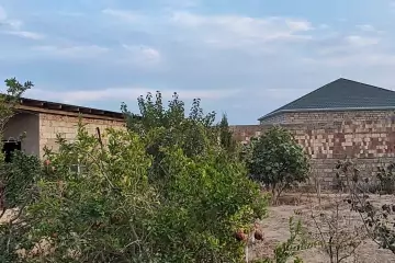 Satılır Bağ Evi Türkənda