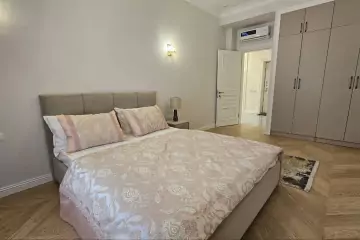 Aylıq Kirayə Yeni Tikili Ağ şəhər Kompleksində