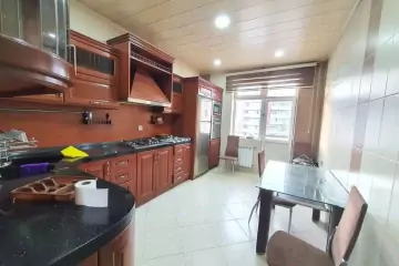 Aylıq Kirayə Yeni Tikili Ağ şəhər Kompleksində