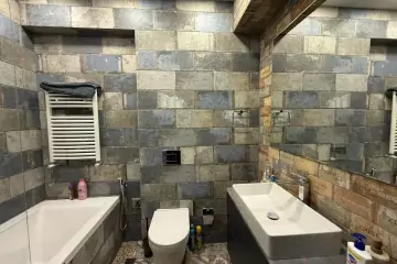 Satılır Yeni Tikili Ağ şəhər Kompleksində