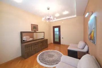 Aylıq Kirayə Yeni Tikili Heydər əliyev Mərkəzində