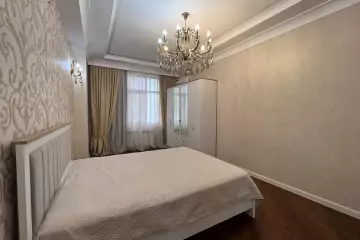 Satılır Yeni Tikili Ağ şəhər Kompleksində