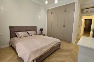 Aylıq Kirayə Yeni Tikili Ağ şəhər Kompleksində