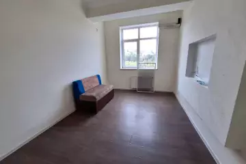 Satılır Yeni Tikili Yasamalda