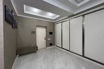 Satılır Yeni Tikili Ağ şəhər Kompleksində