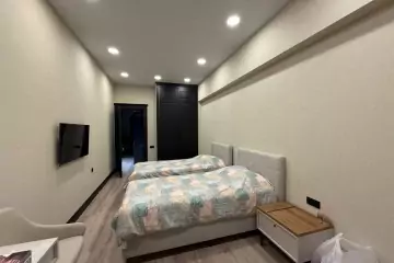 Satılır Yeni Tikili Ağ şəhər Kompleksində
