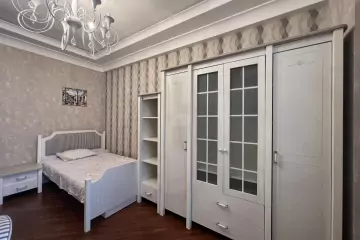 Satılır Yeni Tikili Ağ şəhər Kompleksində