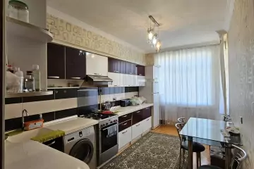 Satılır Yeni Tikili Həzi Aslanovda