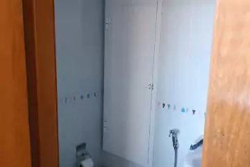 Satılır Köhnə Tikili Elmler Akademiyasıda