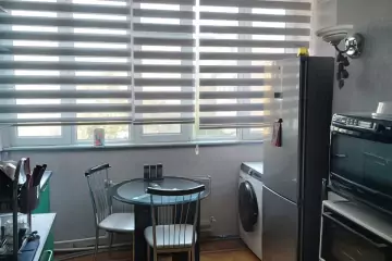 Satılır Köhnə Tikili Elmler Akademiyasıda