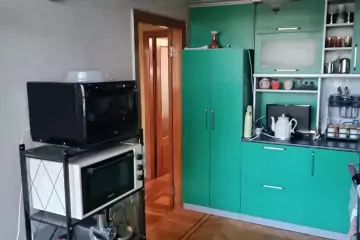 Satılır Köhnə Tikili Elmler Akademiyasıda