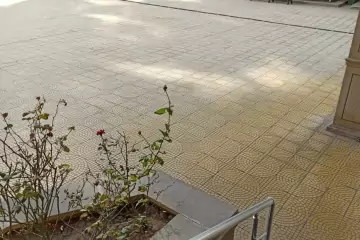 Satılır Yeni Tikili Elmler Akademiyasıda