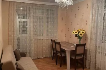 Satılır Köhnə Tikili Bakıxanovda