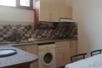 Aylıq Kirayə Həyət Evi Qaraçuxurda