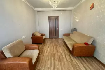 Satılır Yeni Tikili Qurtuluş 93da 
