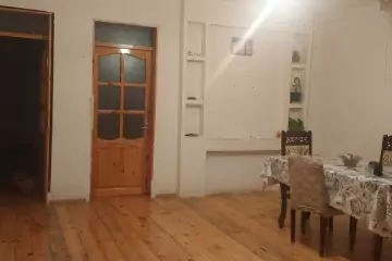 Satılır Həyət Evi Savalan Qəsəbəsida