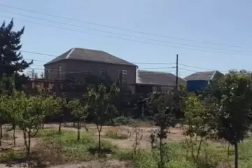 Satılır Həyət Evi Savalan Qəsəbəsida