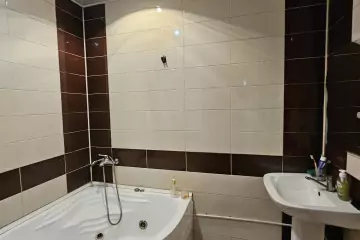 Satılır Yeni Tikili Həzi Aslanovda