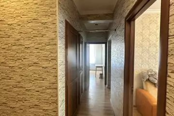 Satılır Yeni Tikili Qurtuluş 93da