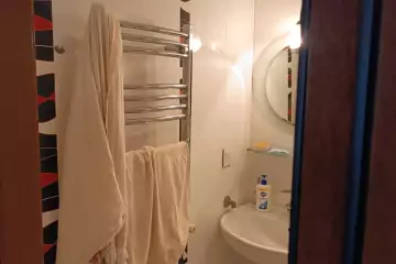 Satılır Köhnə Tikili Elmler Akademiyasıda