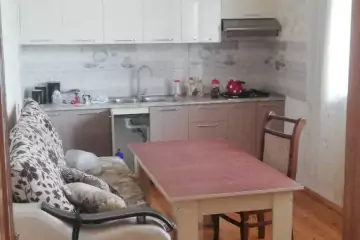 Aylıq Kirayə Həyət Evi Qaraçuxurda