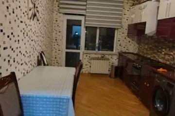 Satılır Yeni Tikili Heydər əliyev Mərkəzində
