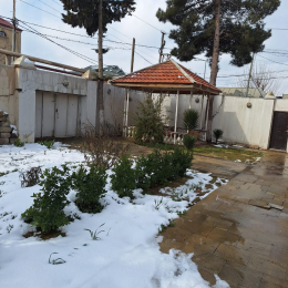 Satılır 6 otaqlı Həyət evi 180 m², 6 sot  torpaq, Bakıxanov