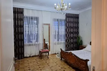 Satılır Həyət Evi Bakıxanovda