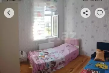 Satılır Həyət Evi Corat Bağlarında
